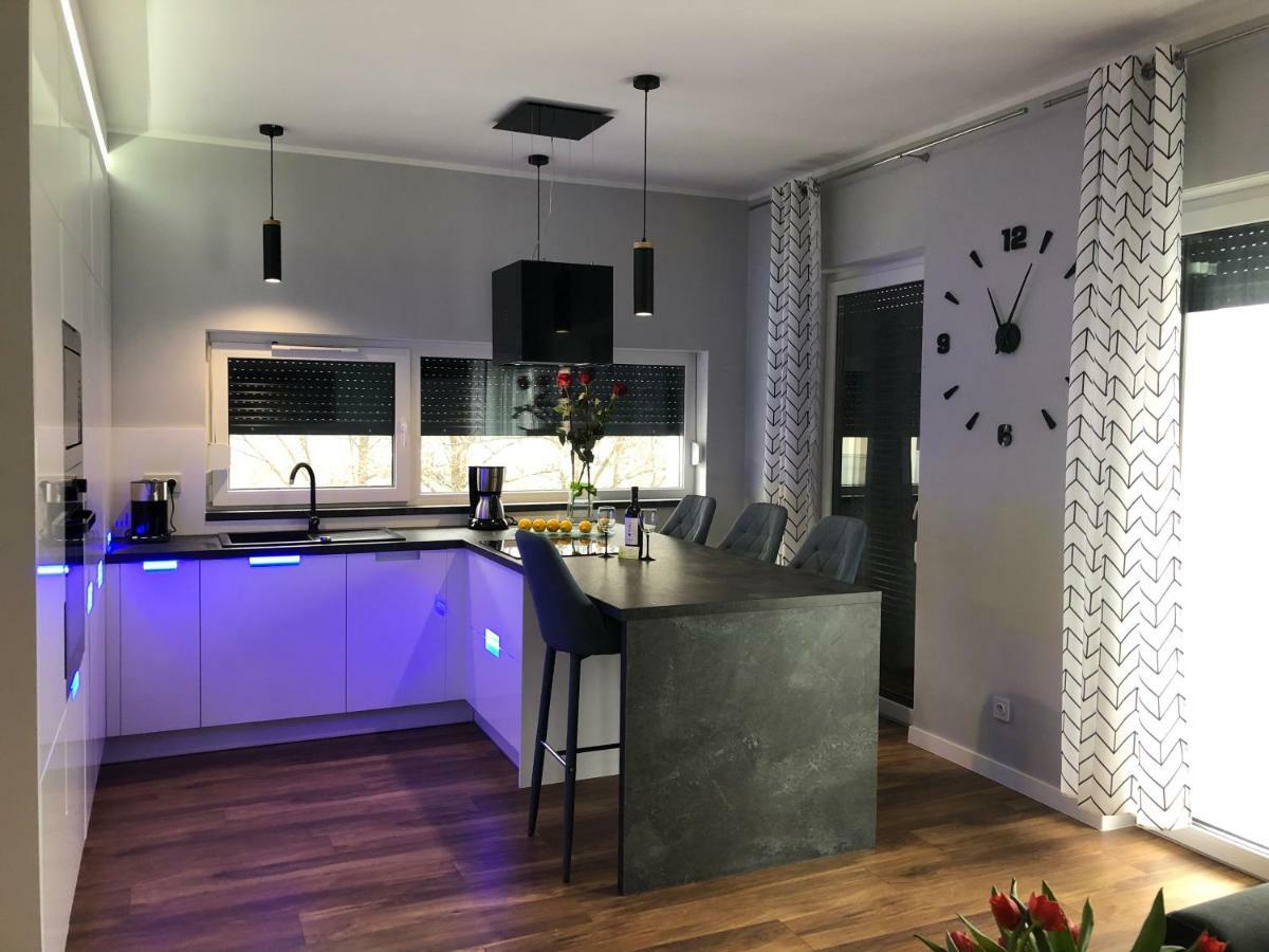 Apartament W Cieplicach Perfekt Jelenia Gora Exterior photo